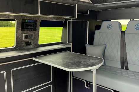 Volkswagen TRANSPORTER T28 LWB DIESEL 2.0 TDI 150 Highline Van DSG